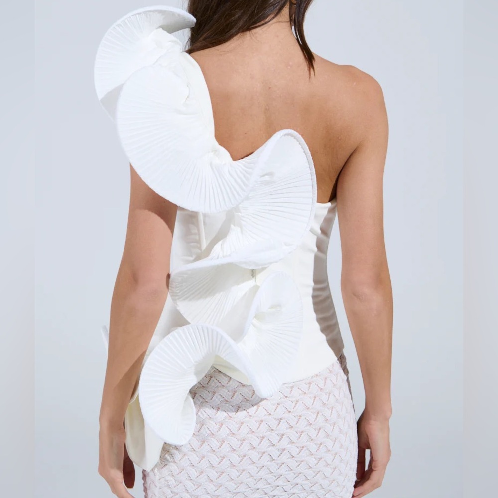 Statement White Ruffled One-Shoulder Top - Picture 3 of 4